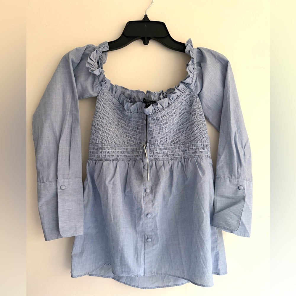 NWT Romeo + Juliet Couture off the shoulder top blue size S